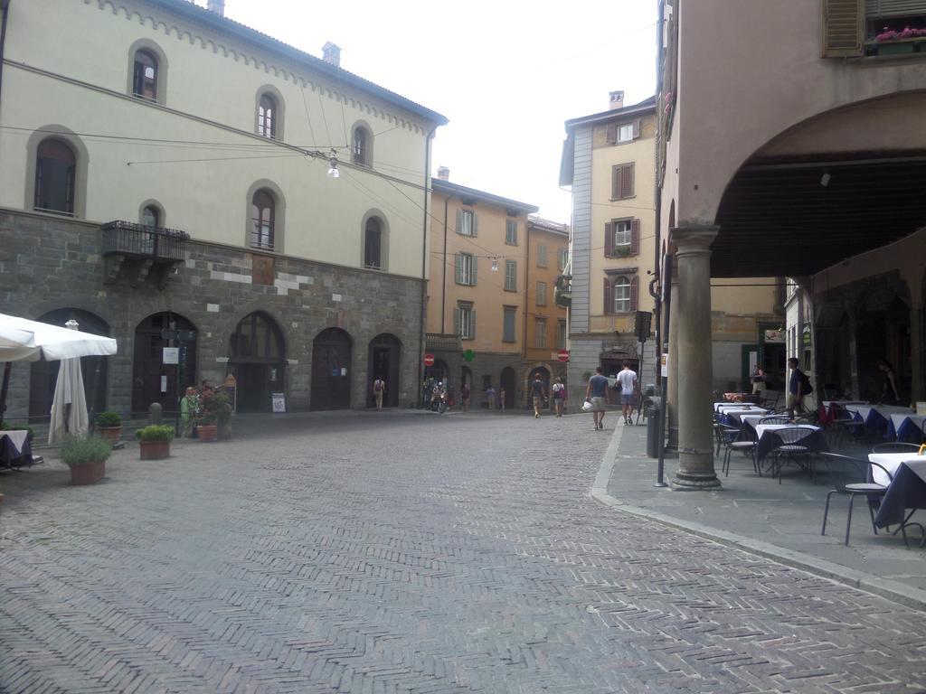 Hotel La Luna Blu In Old Town Bergamo Exteriér fotografie